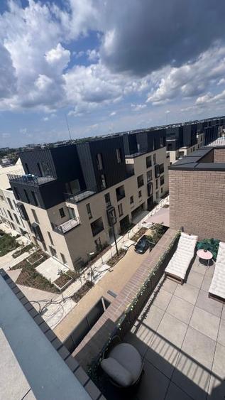 Apartament cu 4 camere decomandat, mobilat în Central