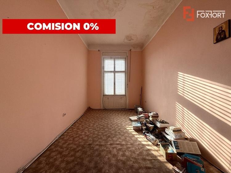 Apartament cu 5 camere decomandat în Elisabetin