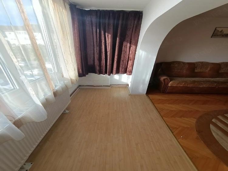 Garsonieră decomandată, mobilată în Șagului