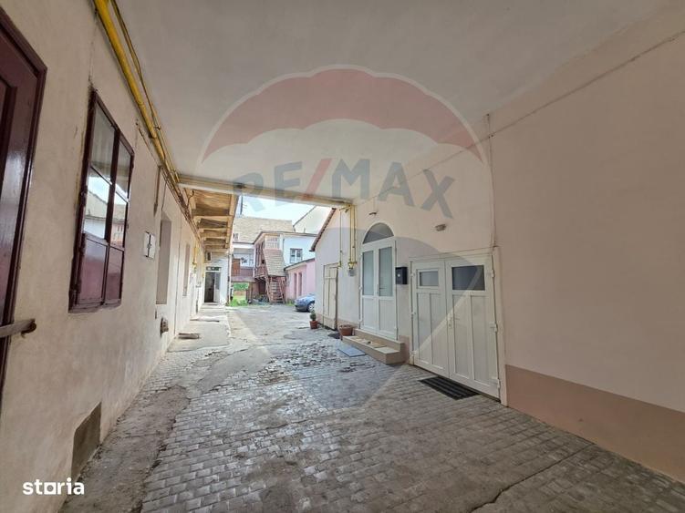 Apartament cu 3 camere de vanzare in zona Central - 9