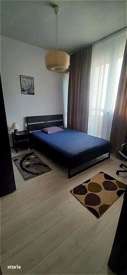 Apartament cu 3 camere decomandat în Romană