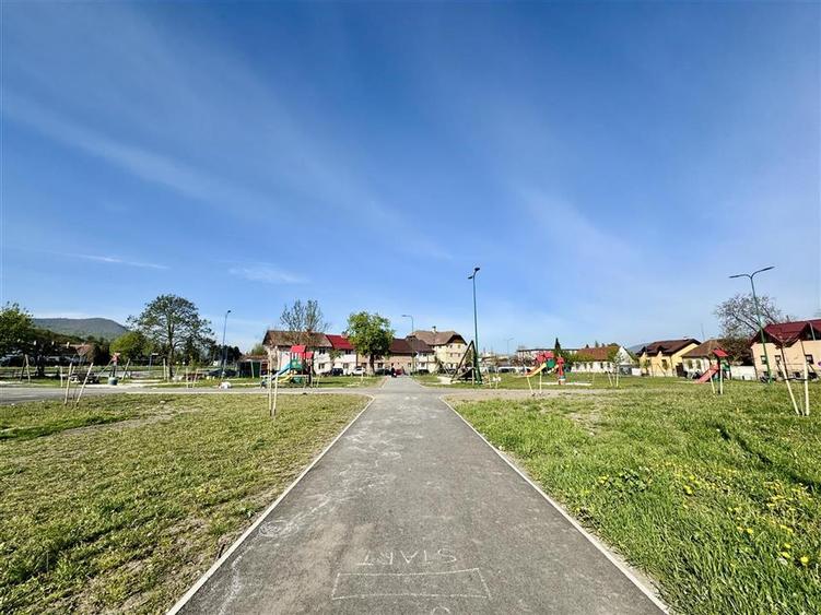 Apartament cu 2 camere nedecomandat, mobilat în Bartolomeu