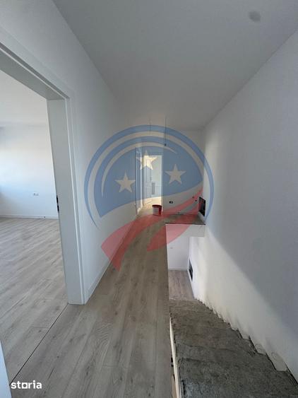 Casă cu 5 camere cu Teren 330 Mp în Central