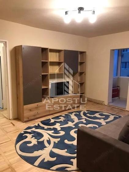 Apartament cu 2 camere semidecomandat în Girocului