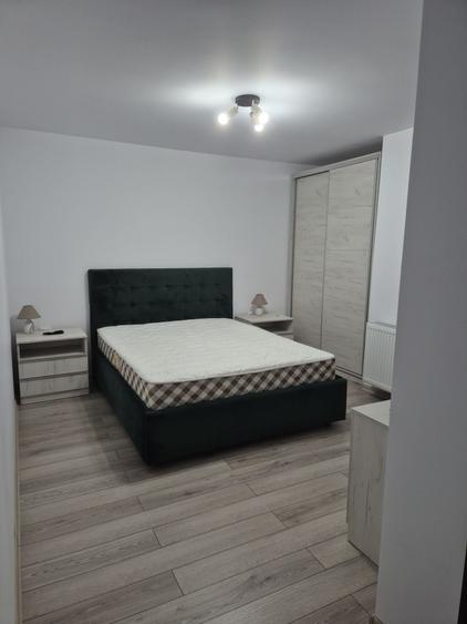 Apartament cu 3 camere decomandat în Geamăna