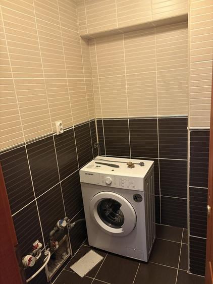 Apartament cu 3 camere decomandat în Olteniței