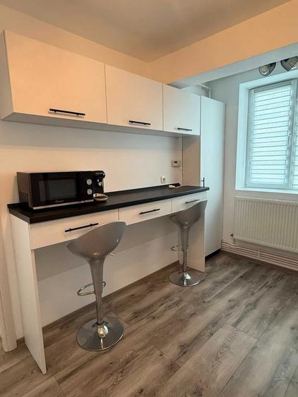 Apartament cu 2 camere decomandat în Ultracentral