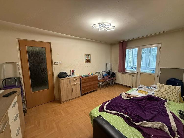 Apartament cu 2 camere semidecomandat în Mihai Eminescu