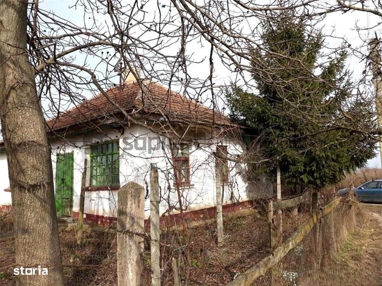 Casă cu 2 camere în Galoșpetreu