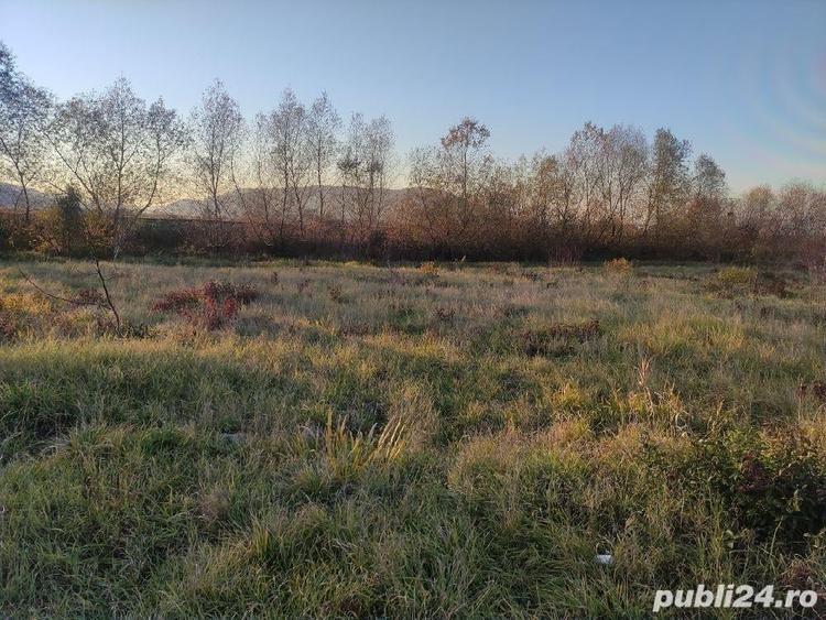 Teren de 5870 mp, în Central