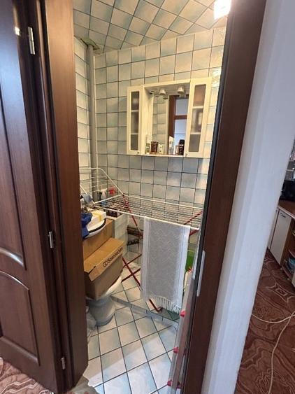 Apartament cu 3 camere decomandat, mobilat în Steaua