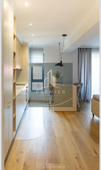 Apartament cu 3 camere decomandat în Băneasa