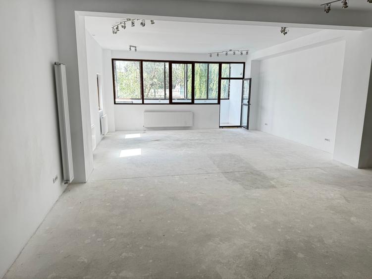 Spațiu comercial, de 129 mp, în Băneasa