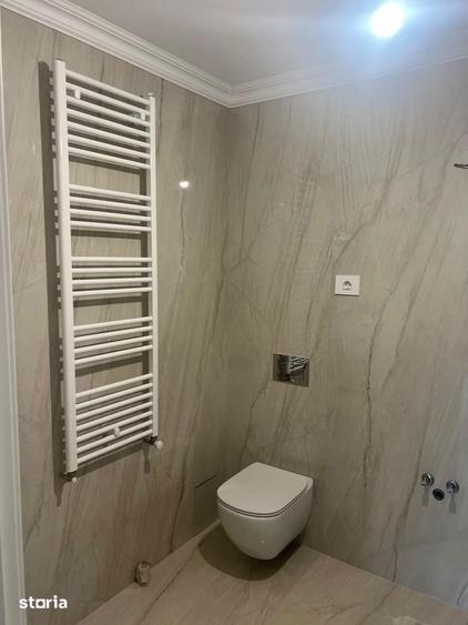 Casă cu 5 camere cu Teren 208 Mp în Central