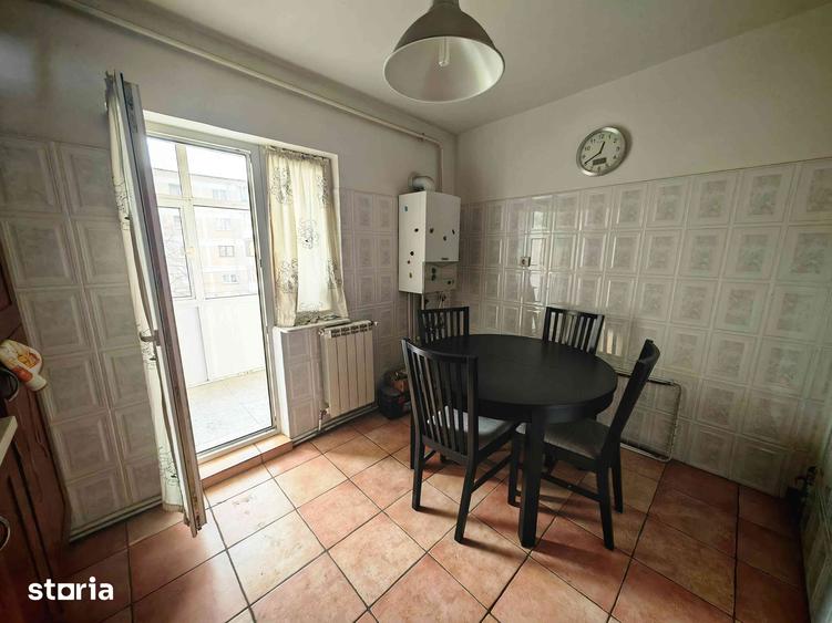Apartament cu 3 camere decomandat în Vest