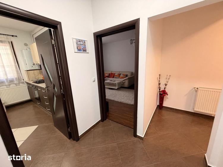Apartament cu 3 camere decomandat în Dobroești