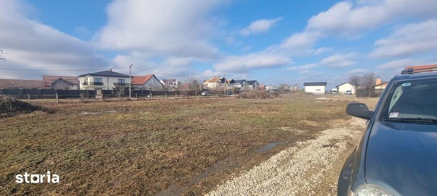 Teren de 1000 mp, în Craiovei