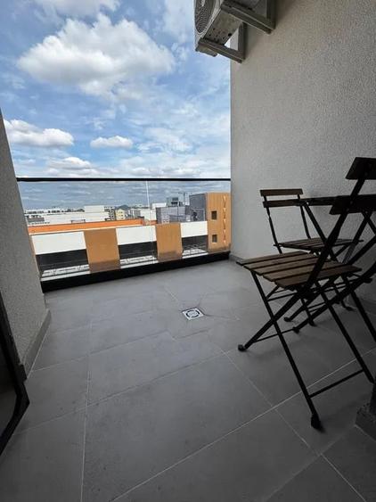 Apartament cu 2 camere decomandat, mobilat în Berceni