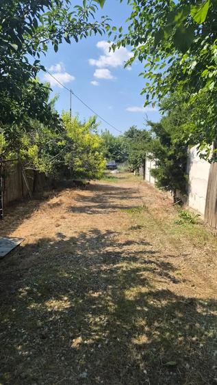 Casă cu Teren 620 Mp în Bărcănești