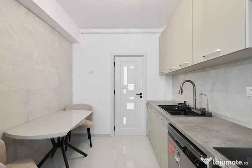 Apartament cu 2 camere decomandat în Central
