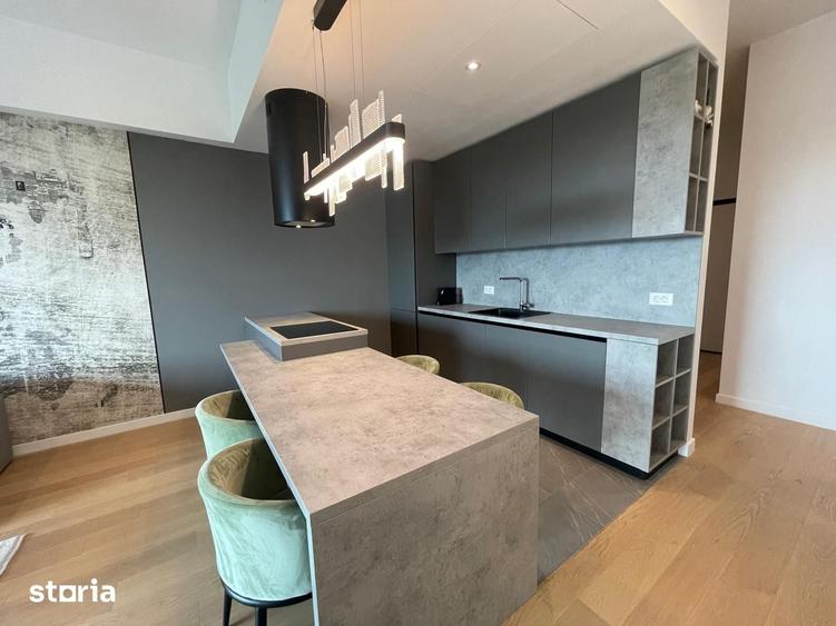 Apartament cu 3 camere în Tei