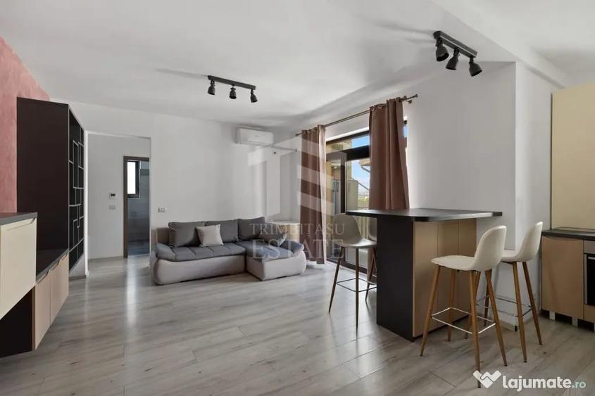 Apartament cu 3 camere semidecomandat în Central