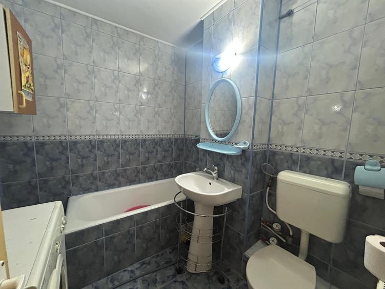 Apartament cu 2 camere decomandat în Trivale