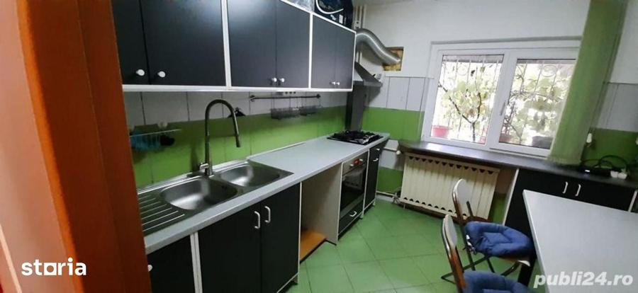 Apartament cu 3 camere decomandat în 13 Septembrie