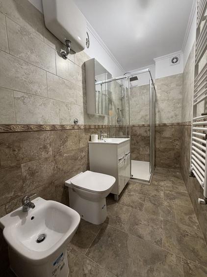 Apartament cu 3 camere decomandat, mobilat în Ștefan cel Mare