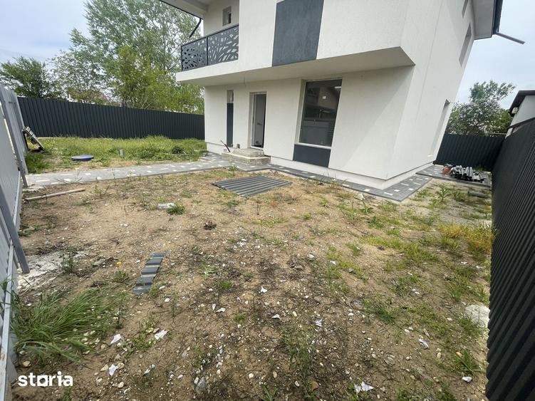 Casă cu 4 camere cu Teren 250 Mp în Clinceni