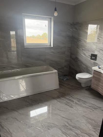 Casă cu Teren 600 Mp în Central