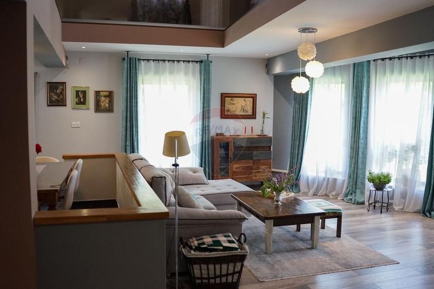 Casă individuală cu 5 camere cu Teren 704 Mp în Borhanci