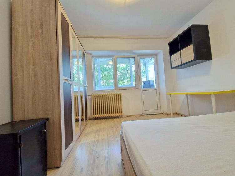 Apartament cu 3 camere decomandat, mobilat în Titulescu