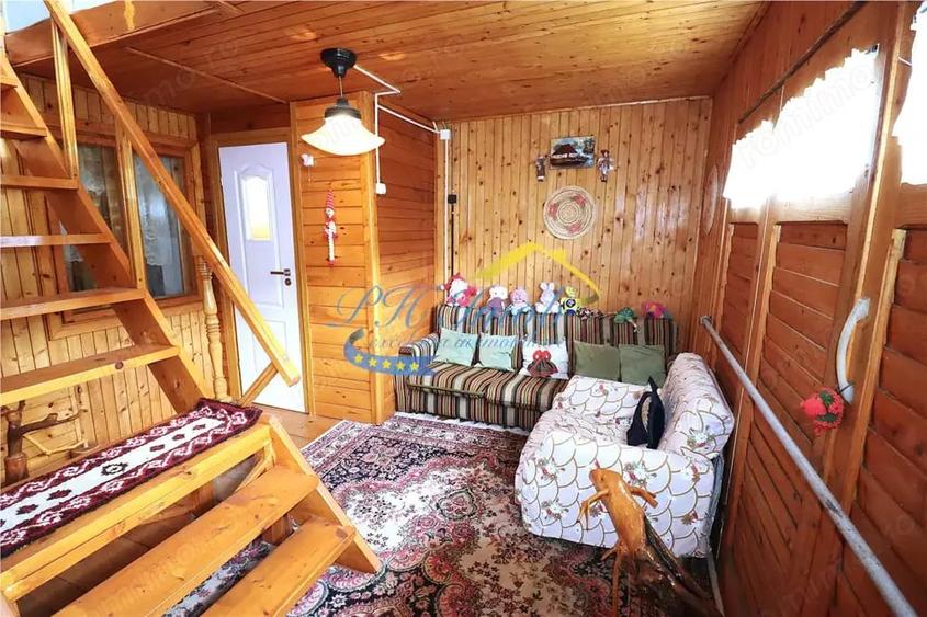 Casă cu Teren 3043 Mp în Provița de Sus
