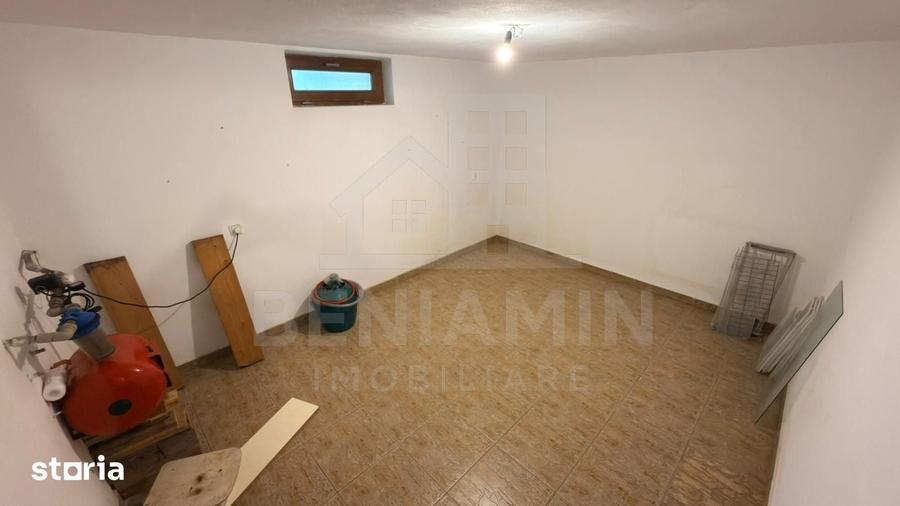 Casă cu 6 camere cu Teren 464 Mp în Cârcea