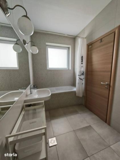 Apartament cu 3 camere decomandat în Pipera
