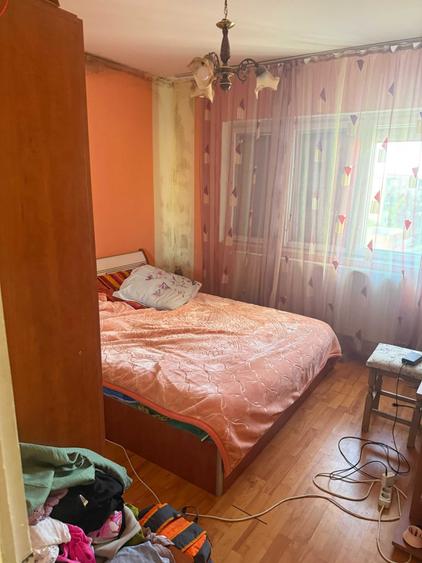 Apartament cu 2 camere decomandat în Bârzești