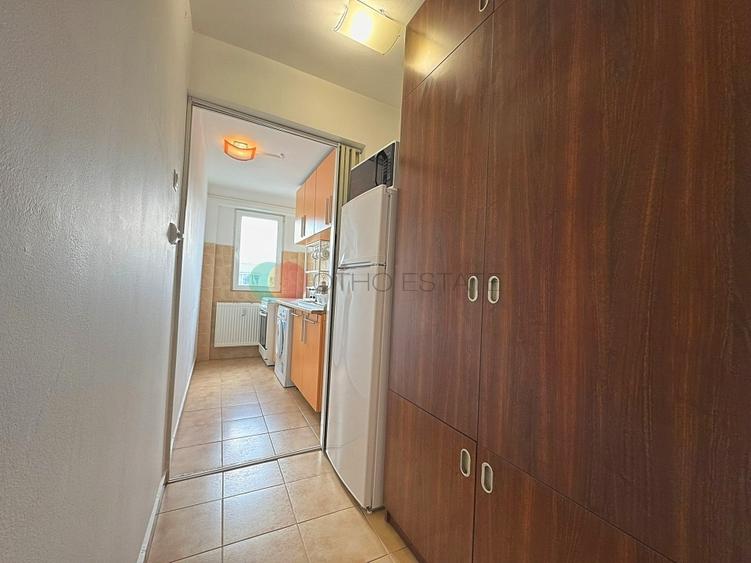 Apartament cu 2 camere în Tei