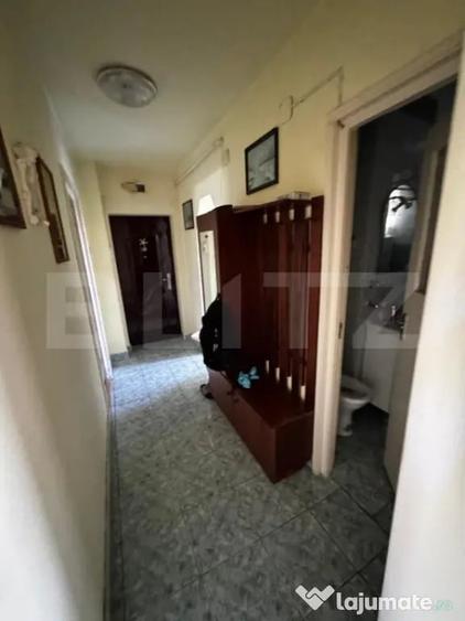 Apartament cu 3 camere decomandat în Central