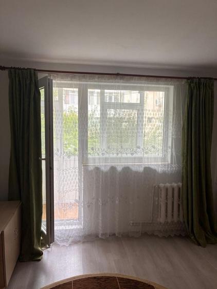 Apartament cu 2 camere decomandat în Gară