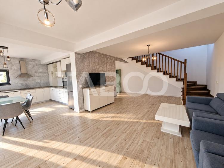 Duplex cu 5 camere cu Canalizare în Șelimbăr