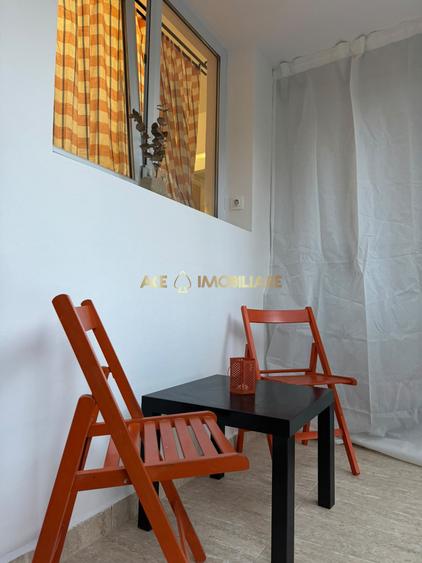 Apartament cu 3 camere semidecomandat, mobilat în Titan