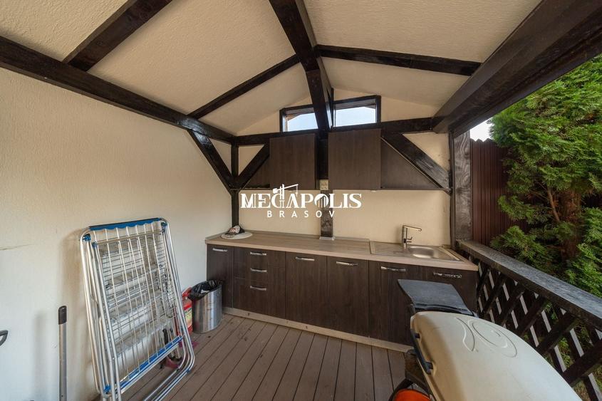 Apartament cu 3 camere decomandat în Tractorul