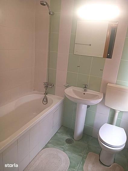 Apartament cu 3 camere în Centrul Civic