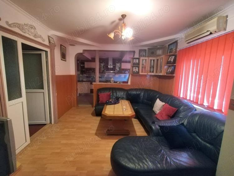 Casă cu 6 camere în Tâncăbești