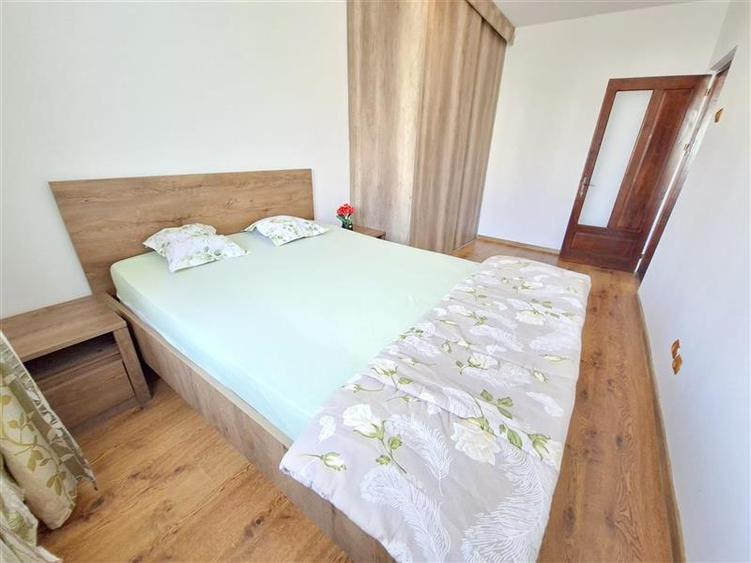 Apartament cu 2 camere nedecomandat, mobilat în Milcov