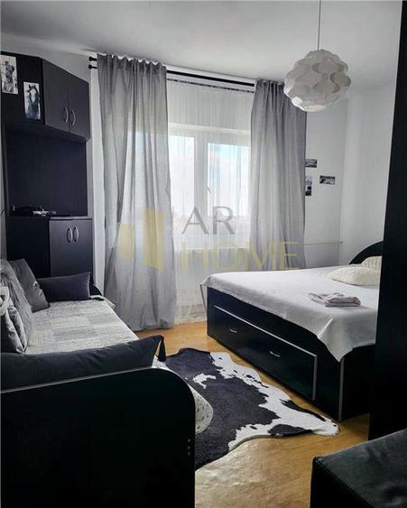 Apartament cu 3 camere decomandat, mobilat în Cantacuzino