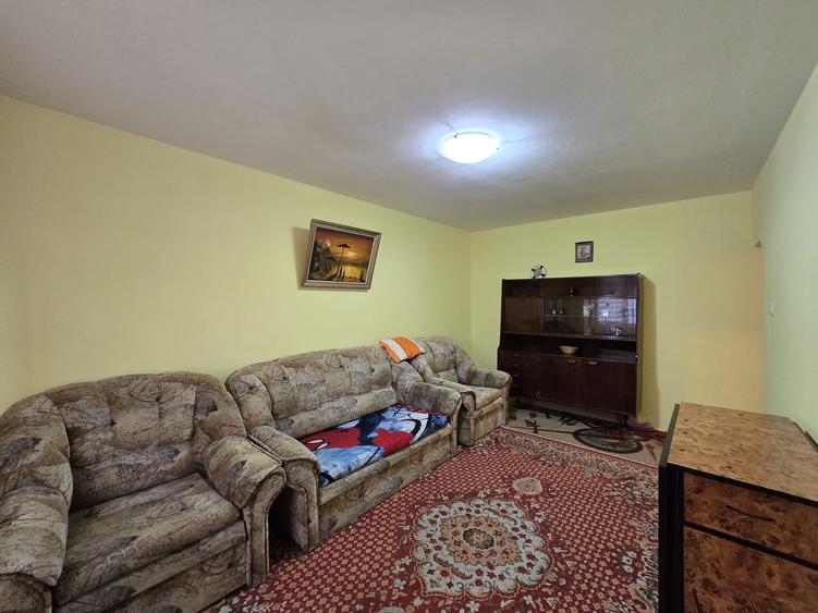 Apartament cu 3 camere decomandat în Vidin-Progresul