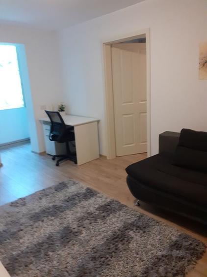 Apartament cu 2 camere semidecomandat în Spitalul Județean