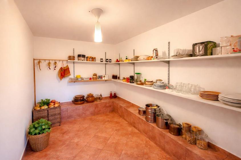 Vilă elegantă, 7 camere, cu sală de fitness și saună — Bucium, Iași - 34